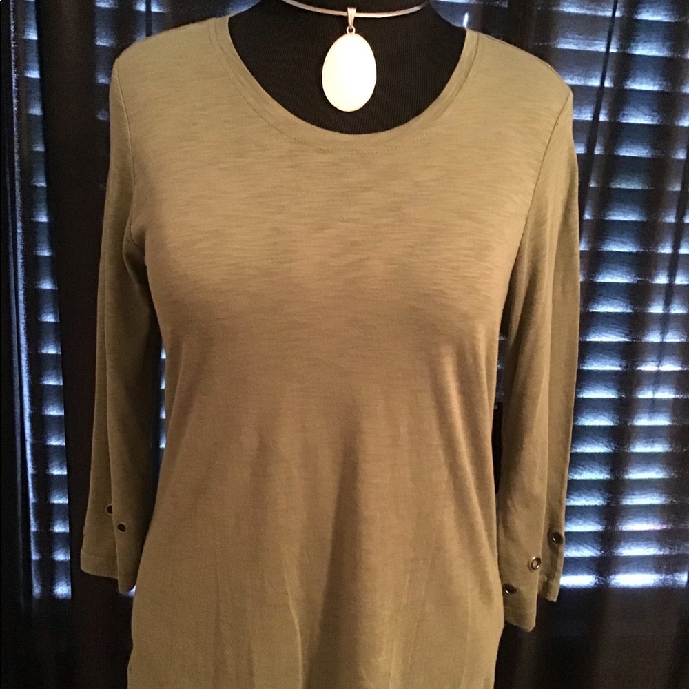Stylish Top 👚 - Picture 5 of 6